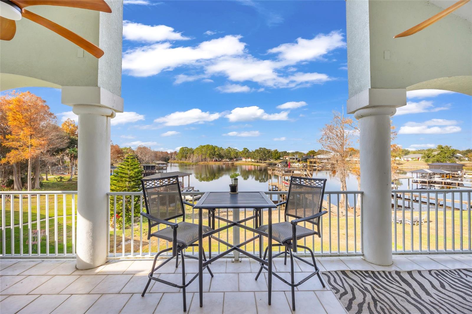 Image 9 of 82 For 11243 Preston Cove Road