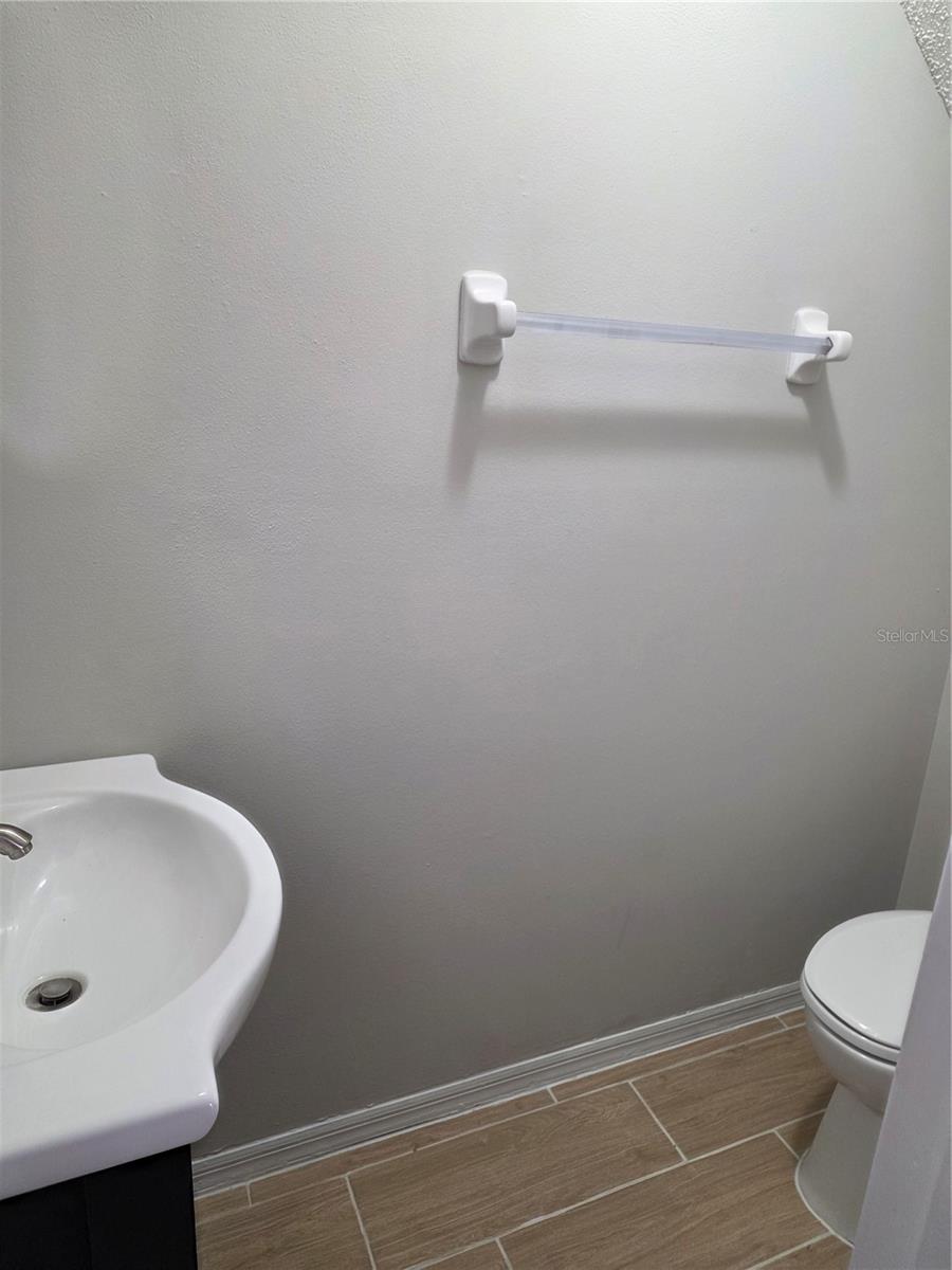 Image 5 of 16 For 7765 Fernbrook Way