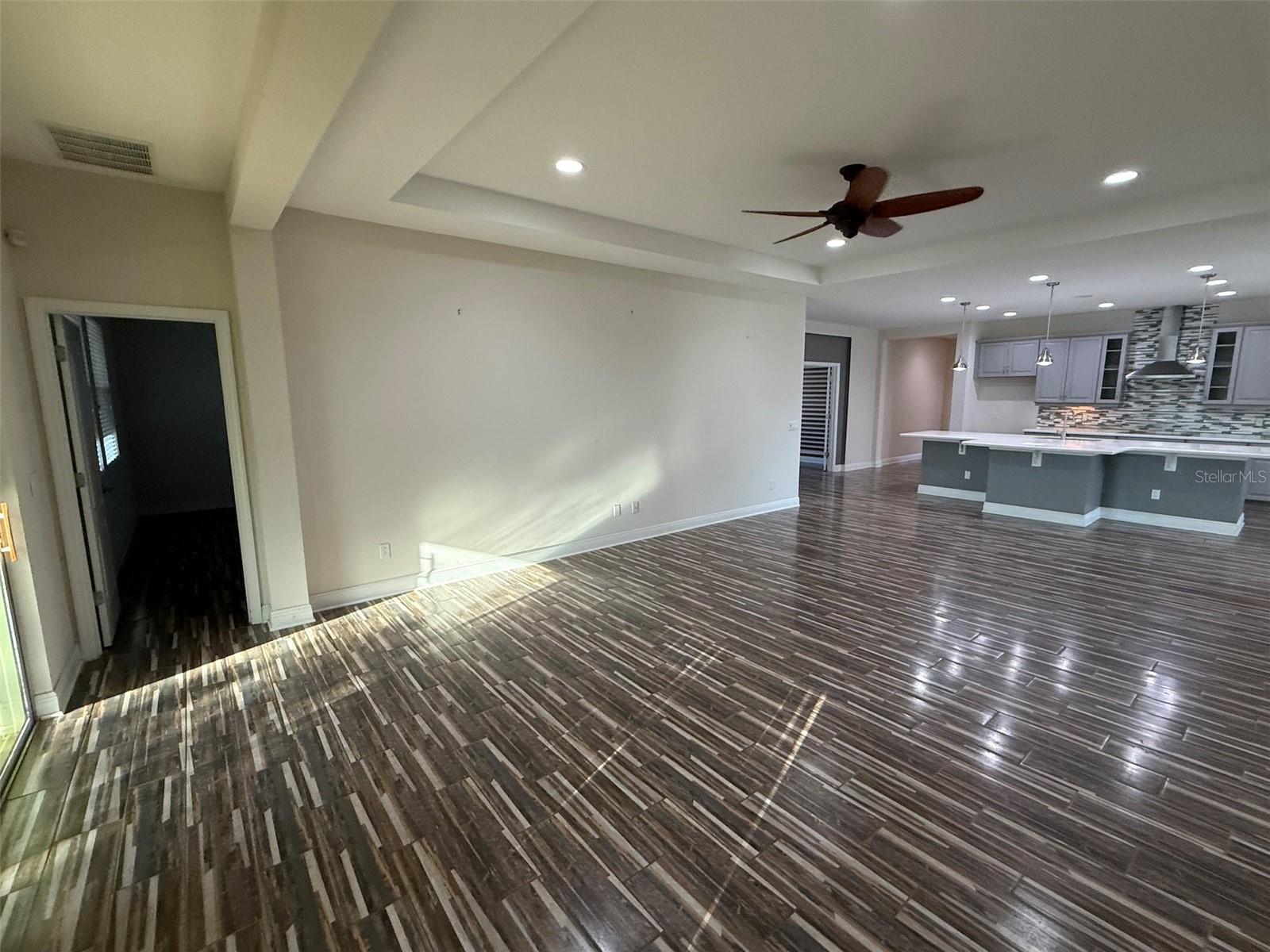 Image 18 of 34 For 3326 Sagebrush Street