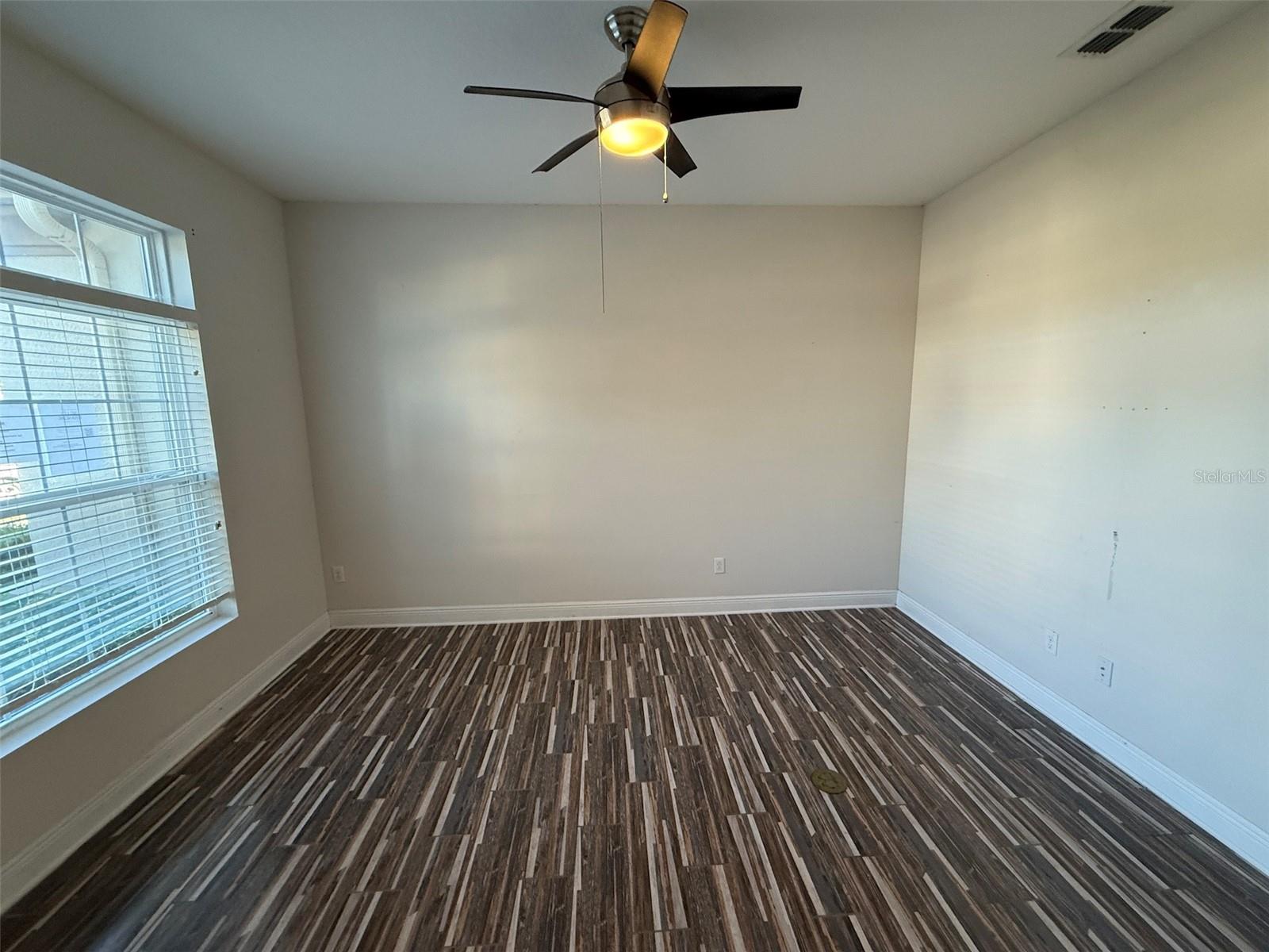 Image 4 of 34 For 3326 Sagebrush Street