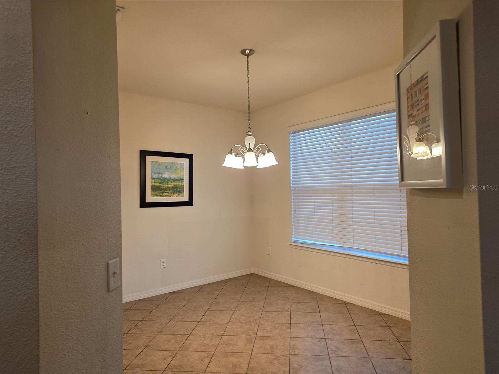 Image 22 of 61 For 11842 Silverlake Park Drive