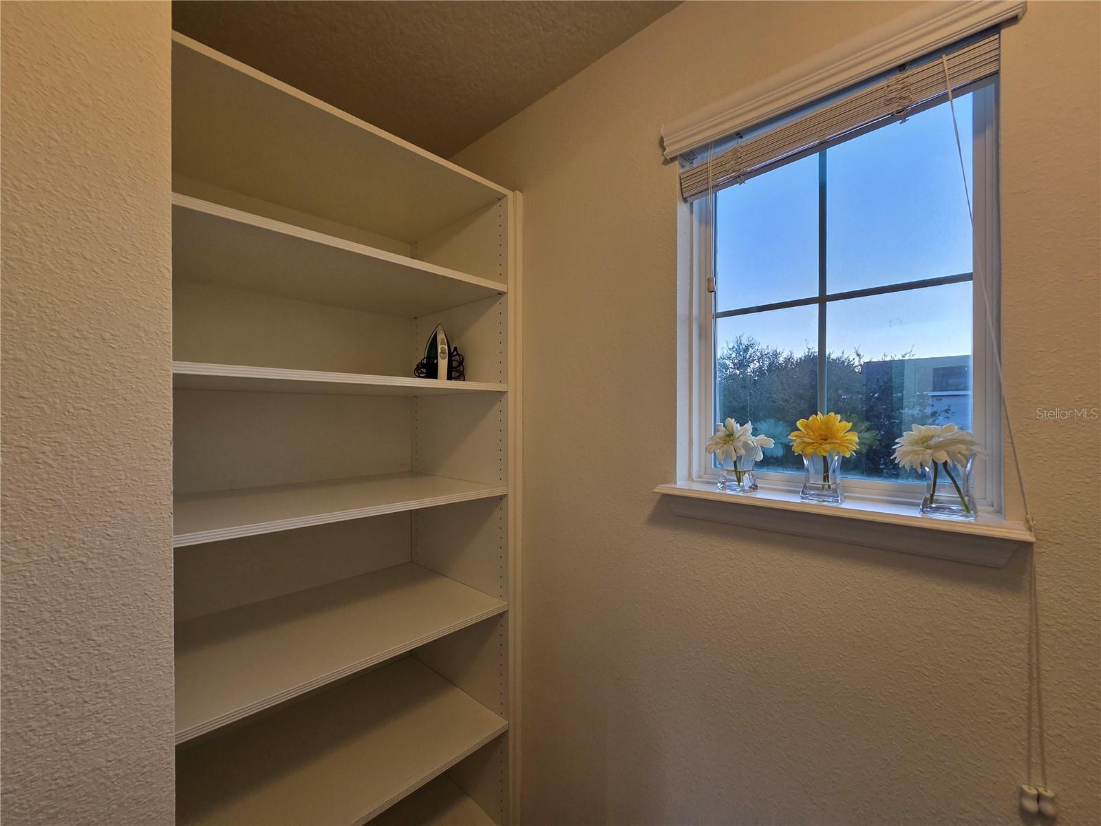 Image 35 of 61 For 11842 Silverlake Park Drive