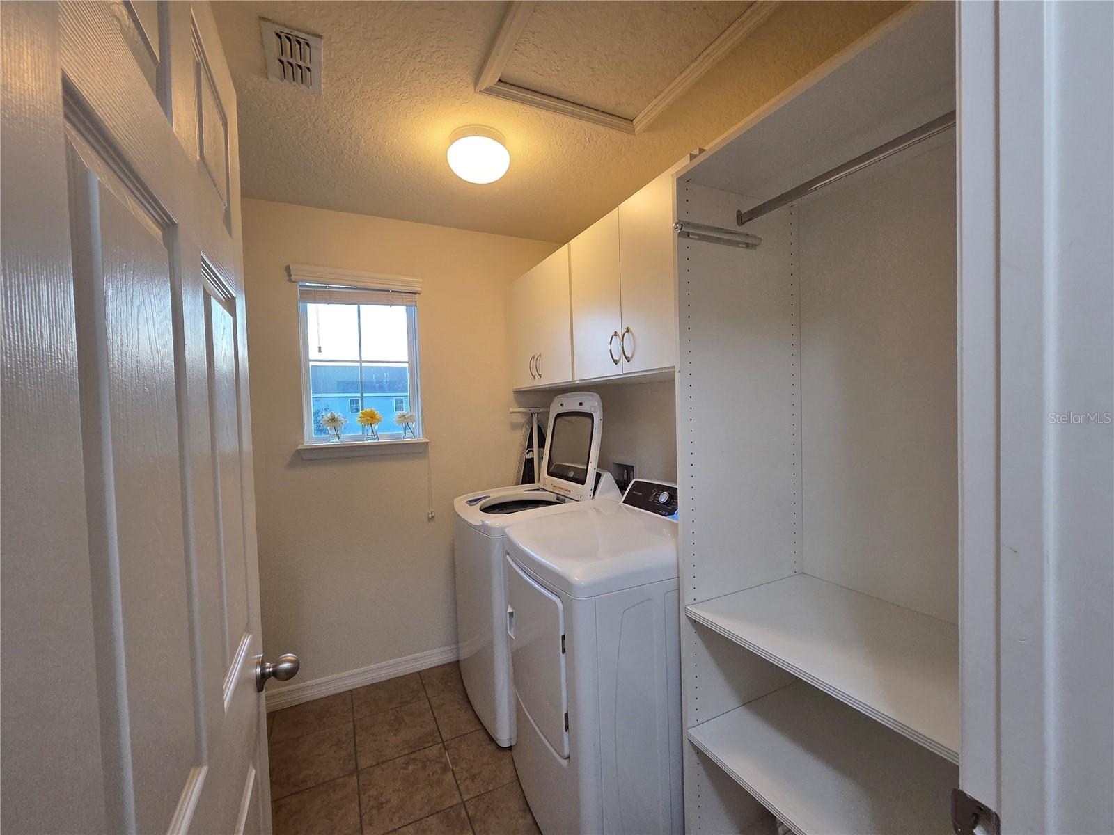 Image 48 of 61 For 11842 Silverlake Park Drive