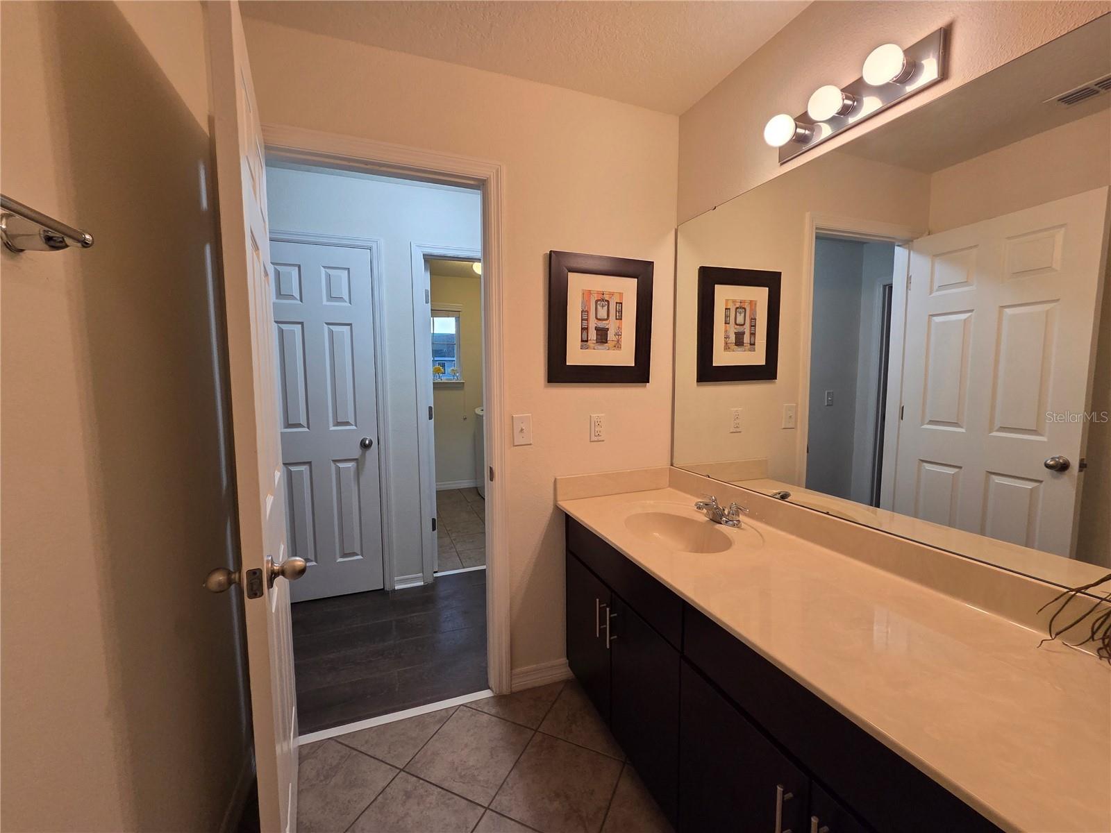 Image 52 of 61 For 11842 Silverlake Park Drive