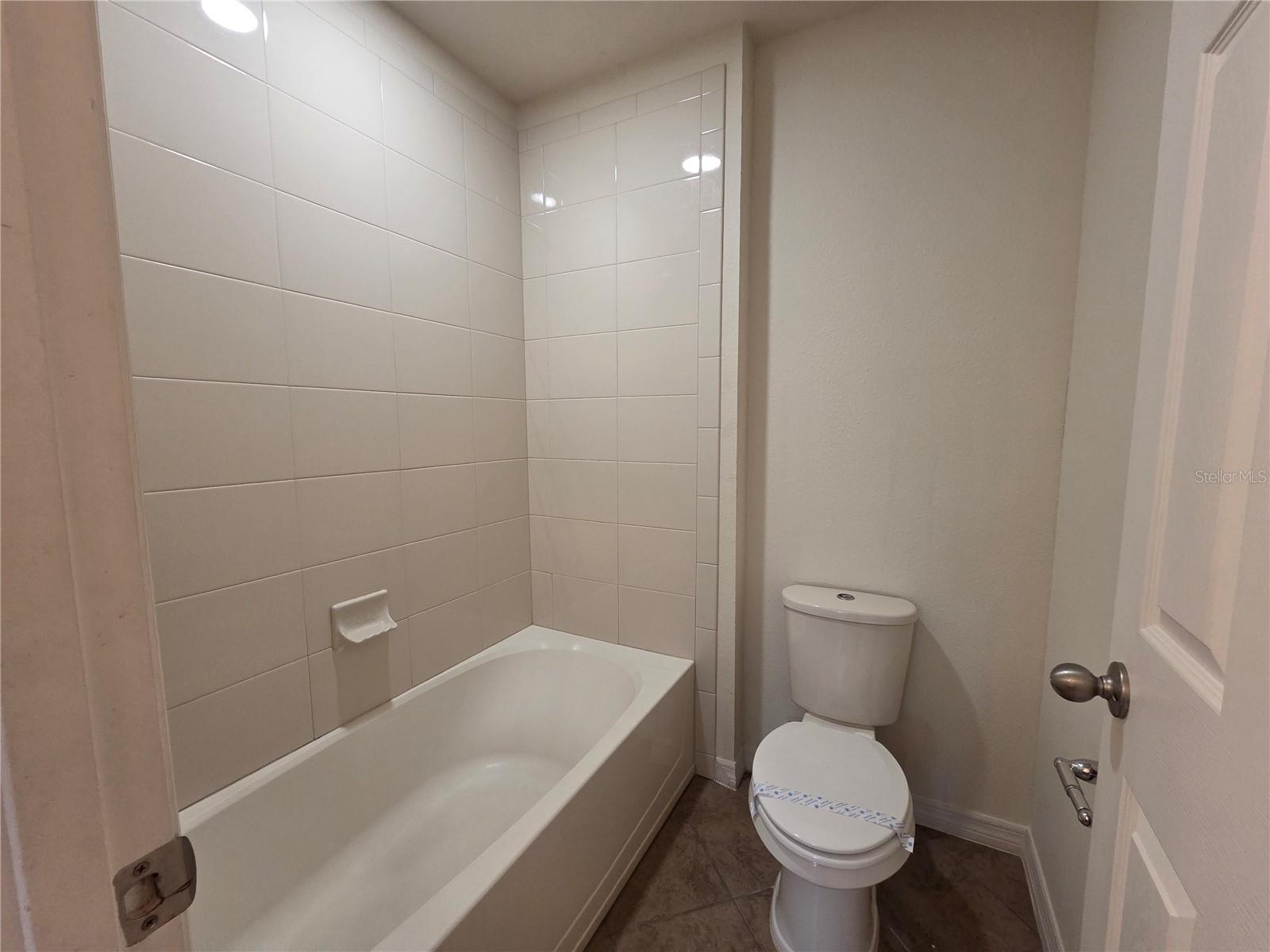 Image 54 of 61 For 11842 Silverlake Park Drive