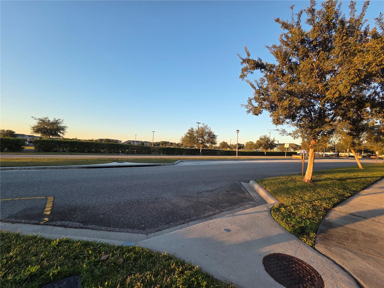 Image 7 of 61 For 11842 Silverlake Park Drive