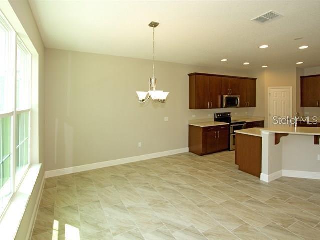 Image 5 of 18 For 8631 Crescendo Avenue