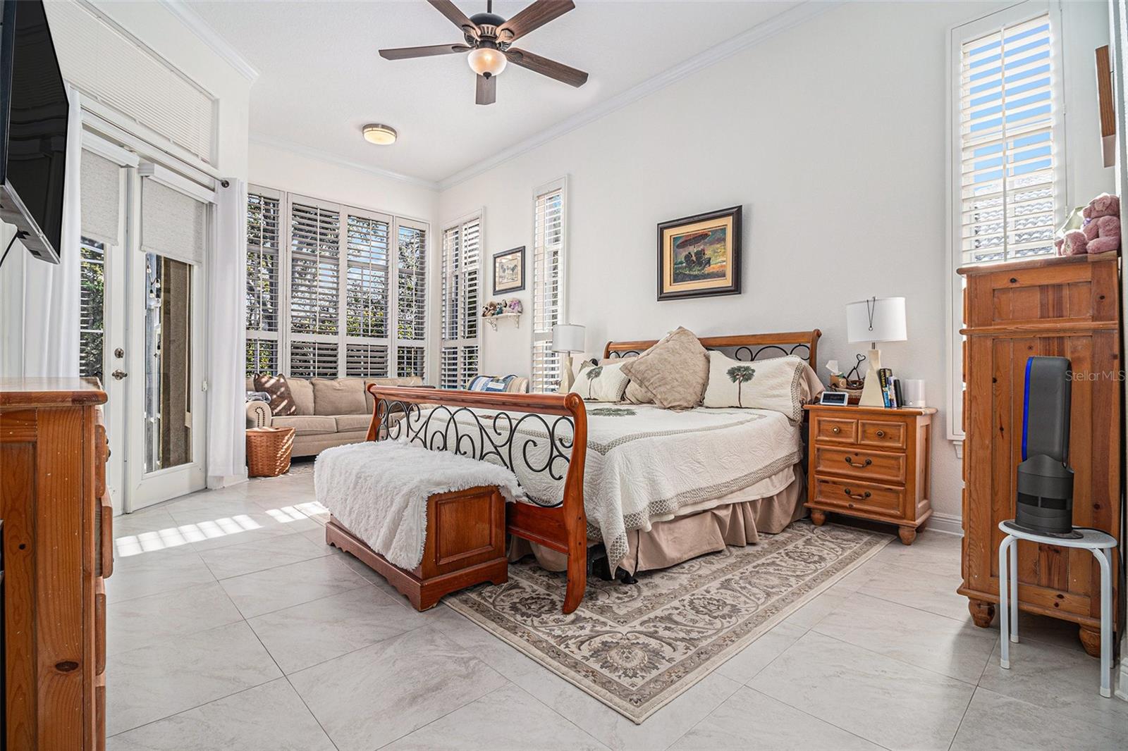 Image 16 of 49 For 9537 Castleford Point