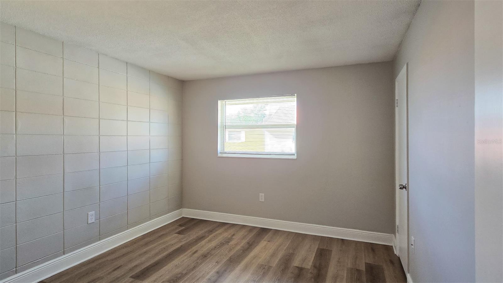 Image 12 of 21 For 50 Needle Boulevard 6