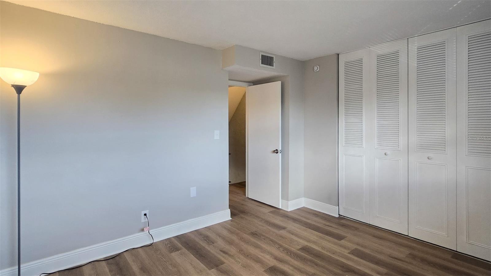 Image 15 of 21 For 50 Needle Boulevard 6