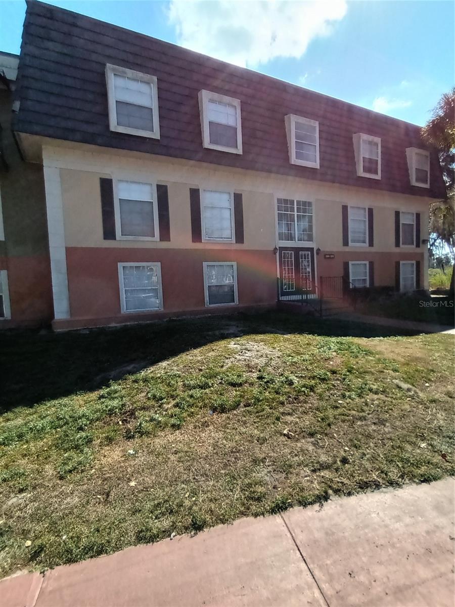 Listing Details for 3966 Versailles Drive 3966b, ORLANDO, FL 32808