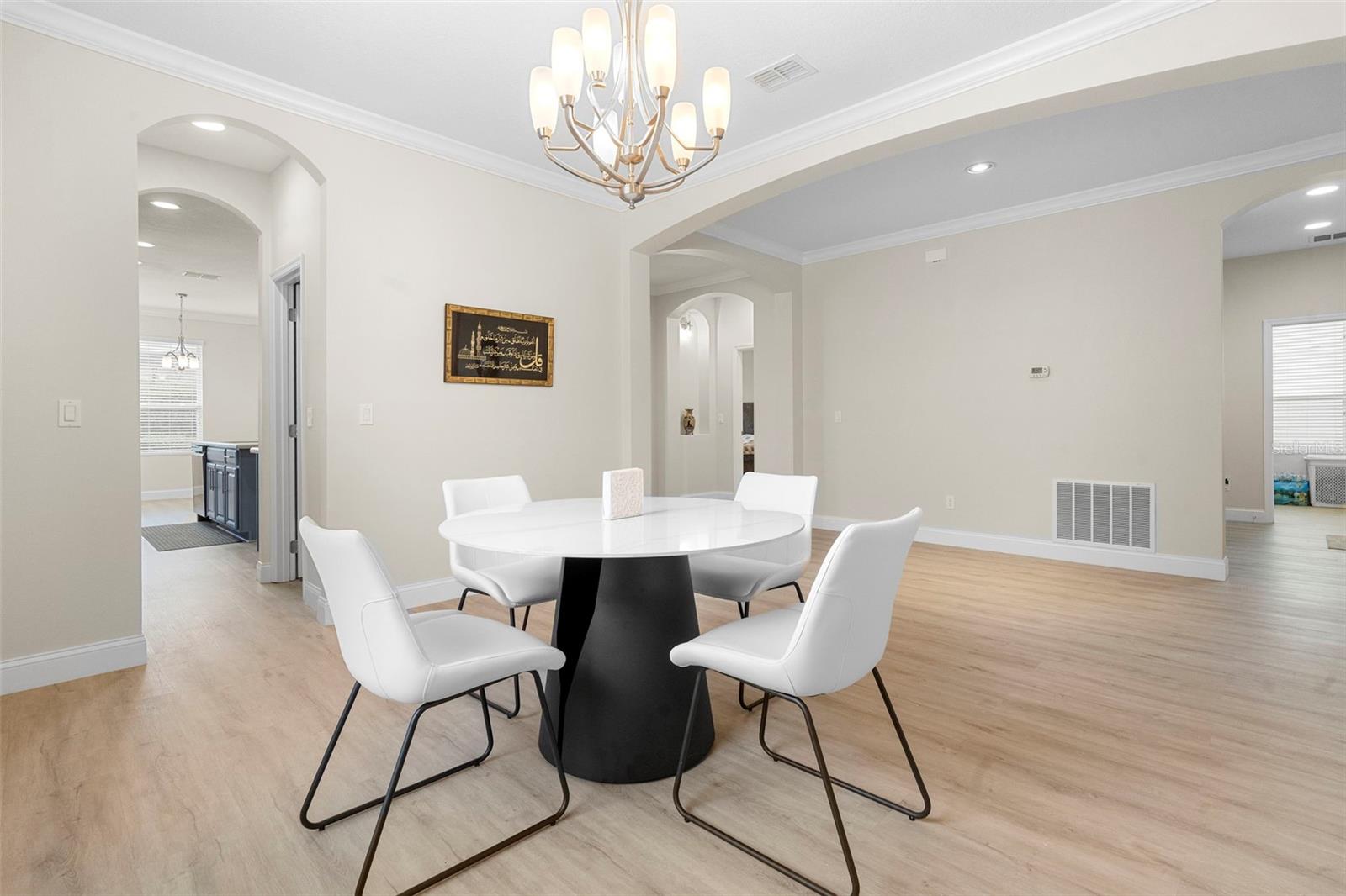 Image 18 of 54 For 7825 Bostonian Drive