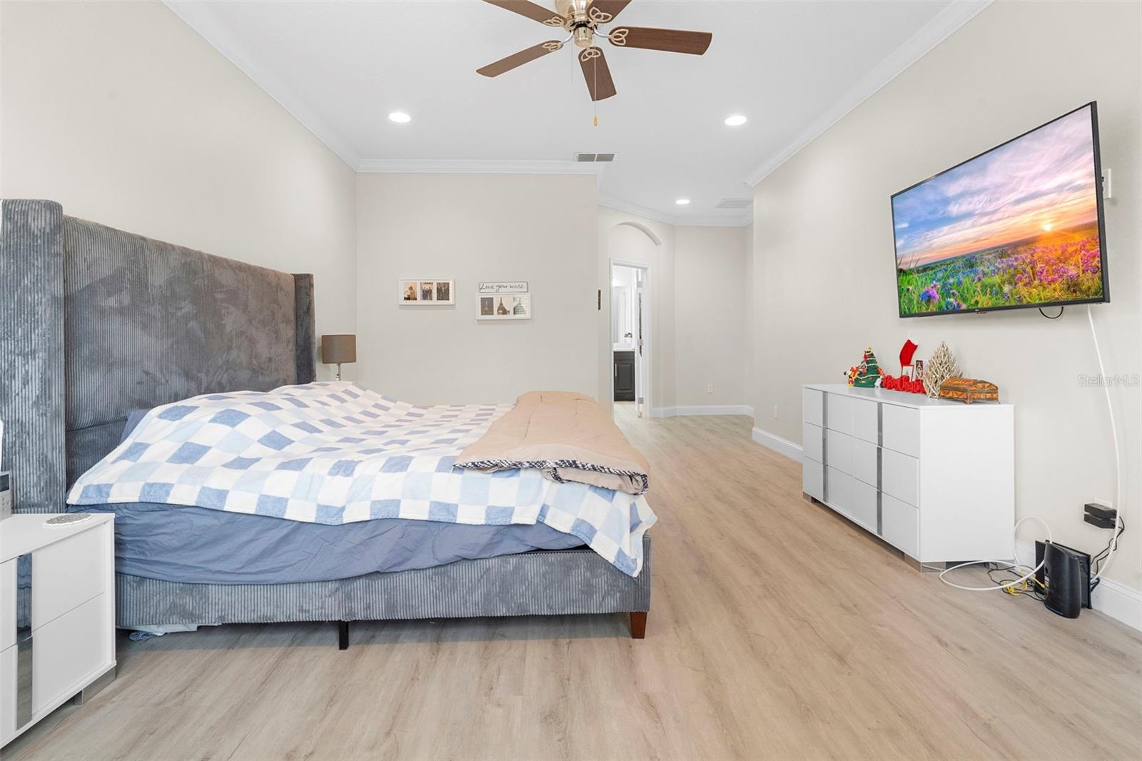 Image 36 of 54 For 7825 Bostonian Drive