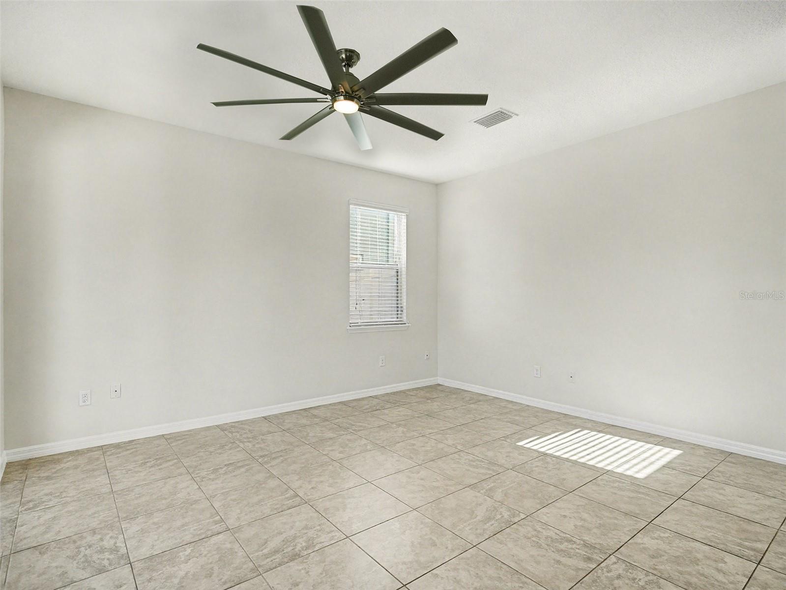 Image 12 of 27 For 451 Bahama Grande Boulevard