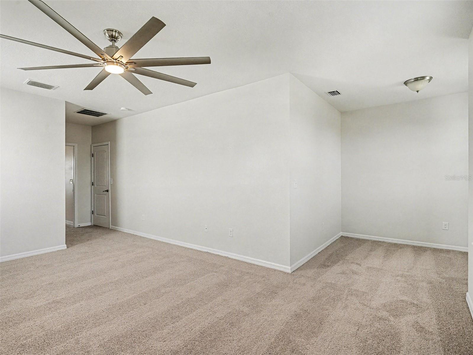 Image 14 of 27 For 451 Bahama Grande Boulevard