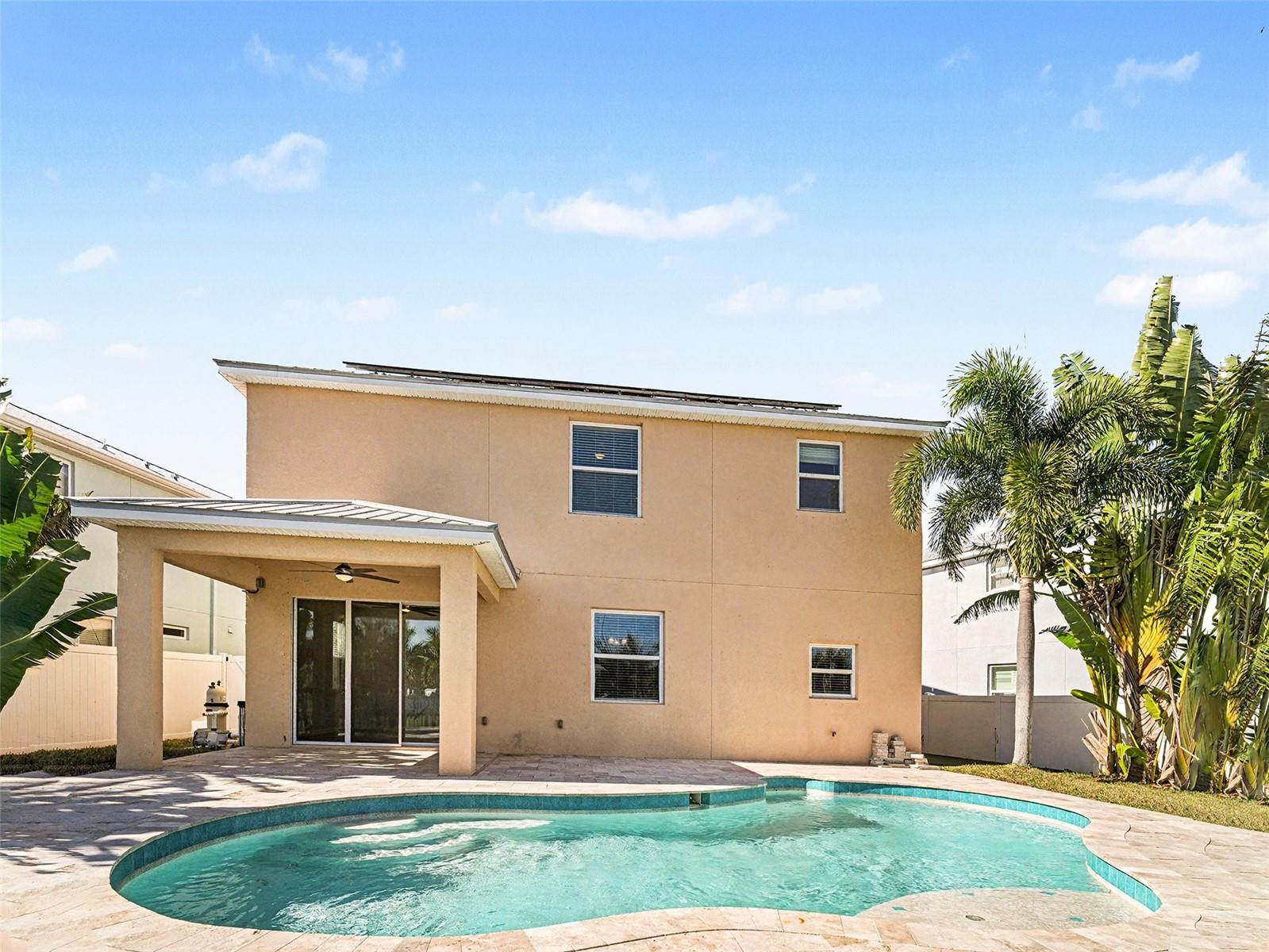 Image 25 of 27 For 451 Bahama Grande Boulevard