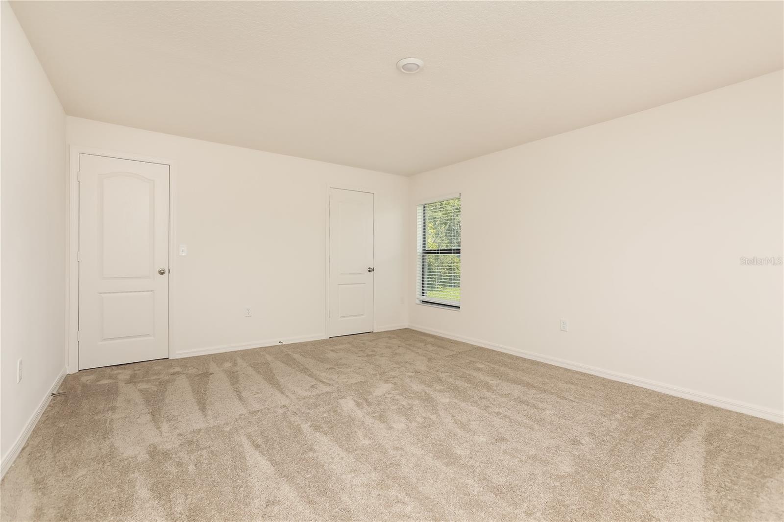 Image 7 of 16 For 35681 Rose Moss Avenue