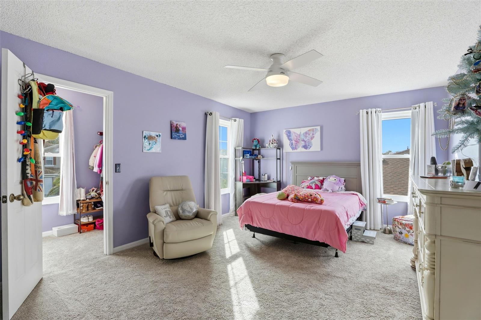 Image 41 of 71 For 825 Belhaven Drive