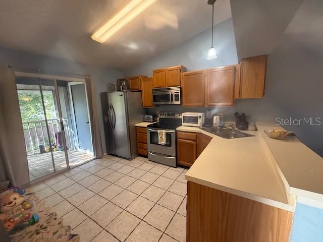 Image 17 of 23 For 5433 Lake Margaret Drive E 195