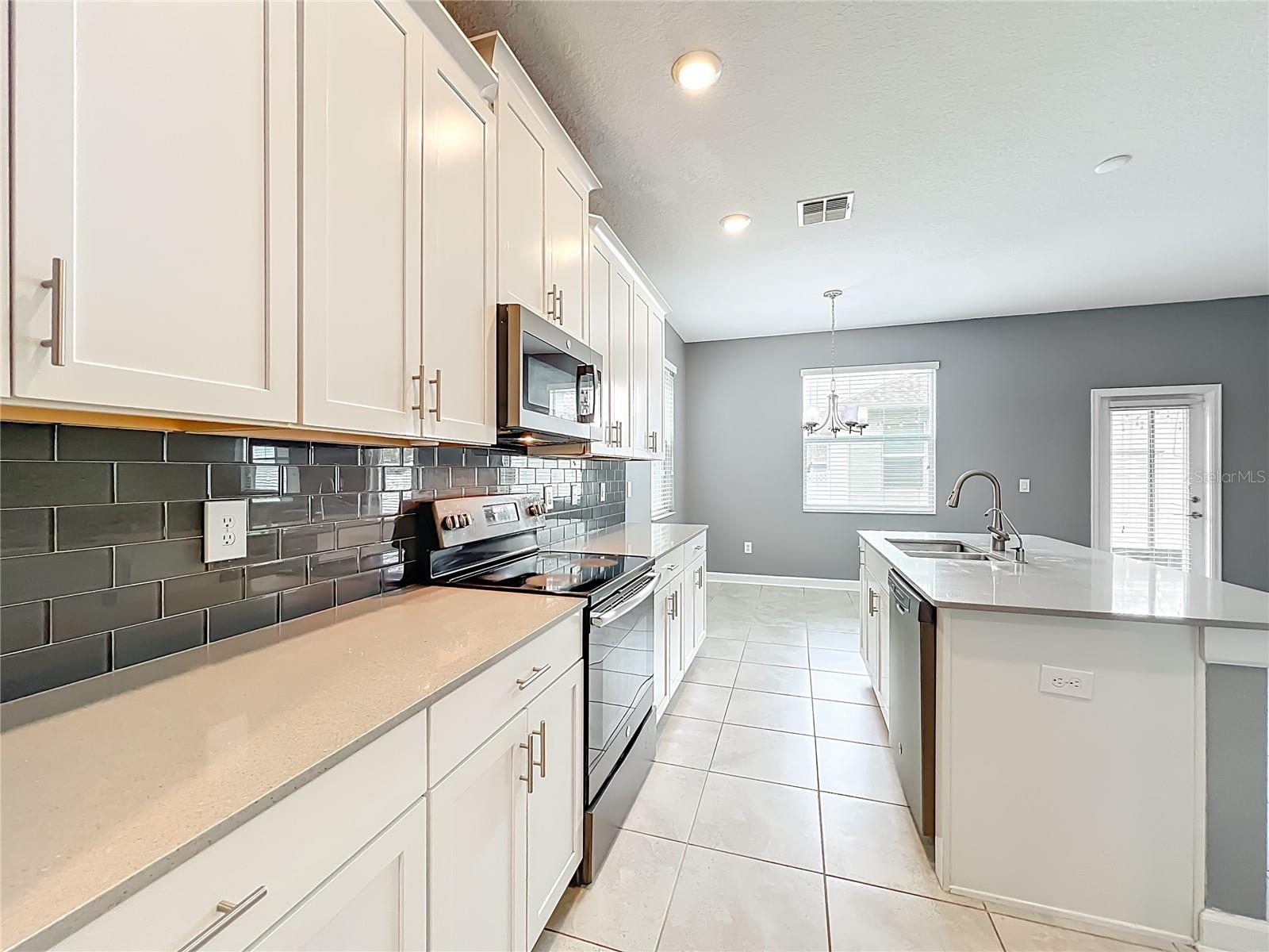 Image 23 of 85 For 9226 Cut Shot Drive