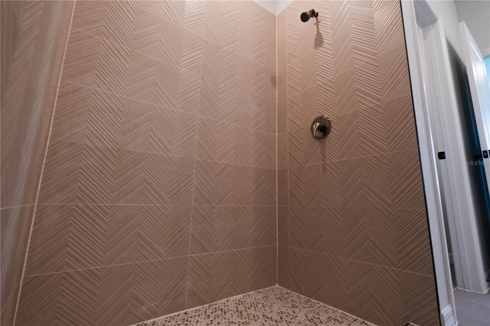 Image 16 of 33 For 903 New Hampshire Avenue