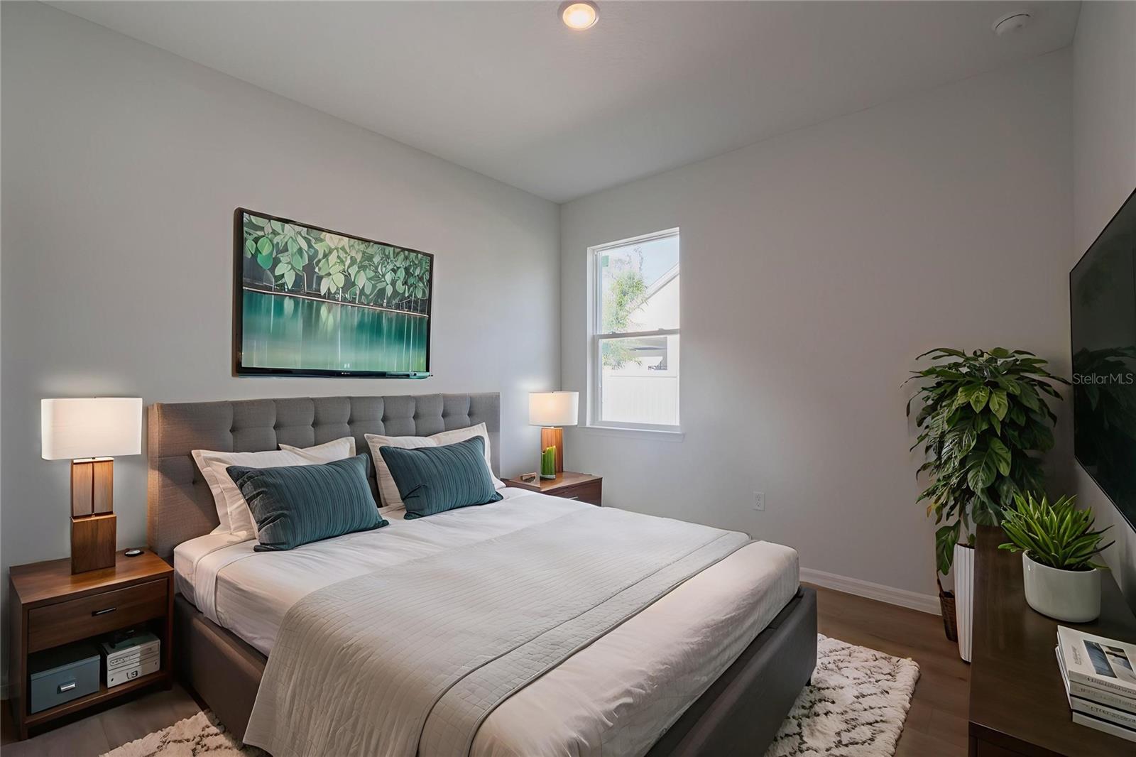 Image 19 of 33 For 903 New Hampshire Avenue