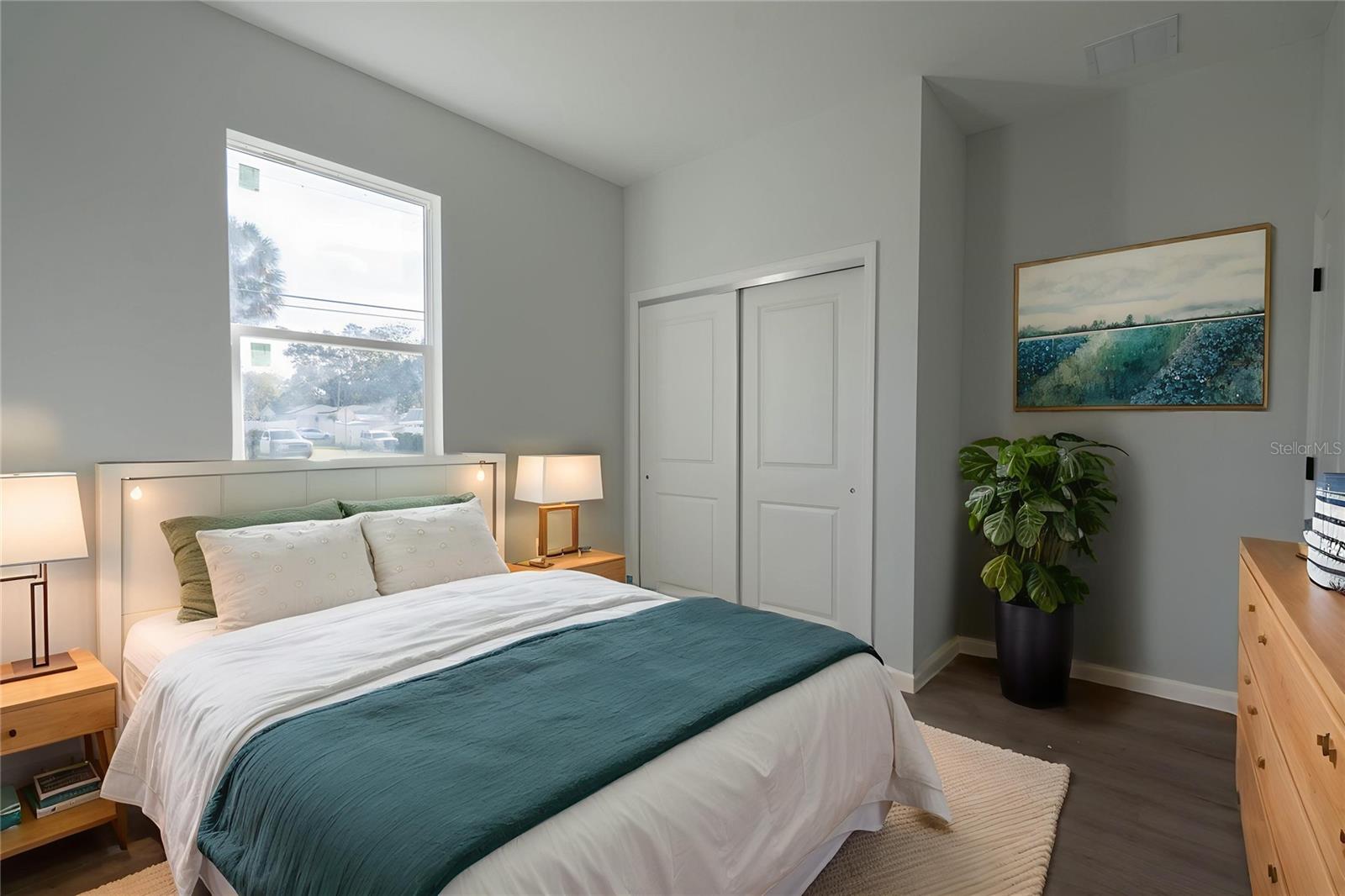 Image 27 of 33 For 903 New Hampshire Avenue