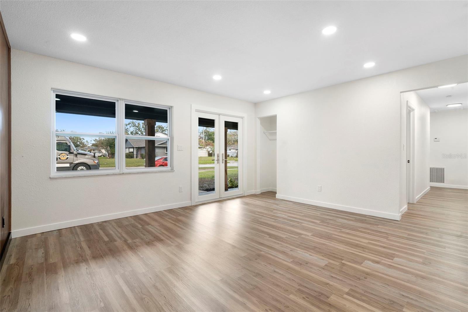 Image 11 of 63 For 4216 Nimons Street