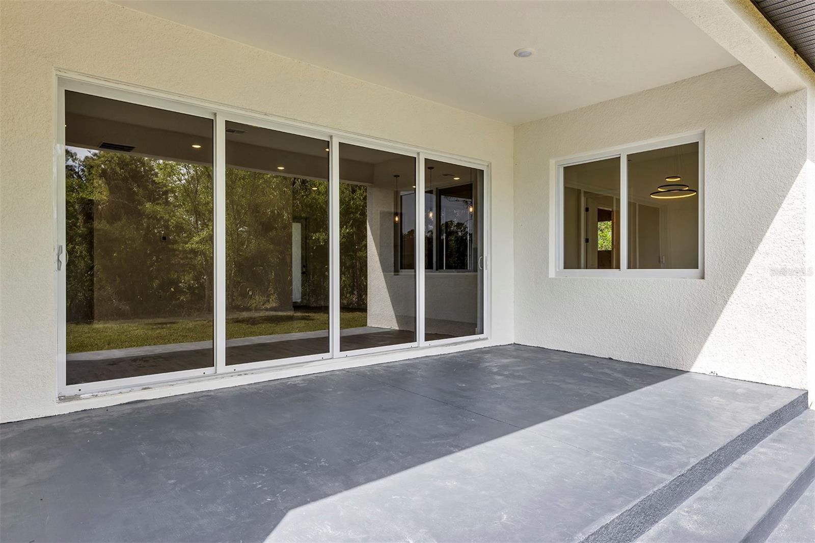 Image 41 of 53 For 18399 Hillsborough Boulevard