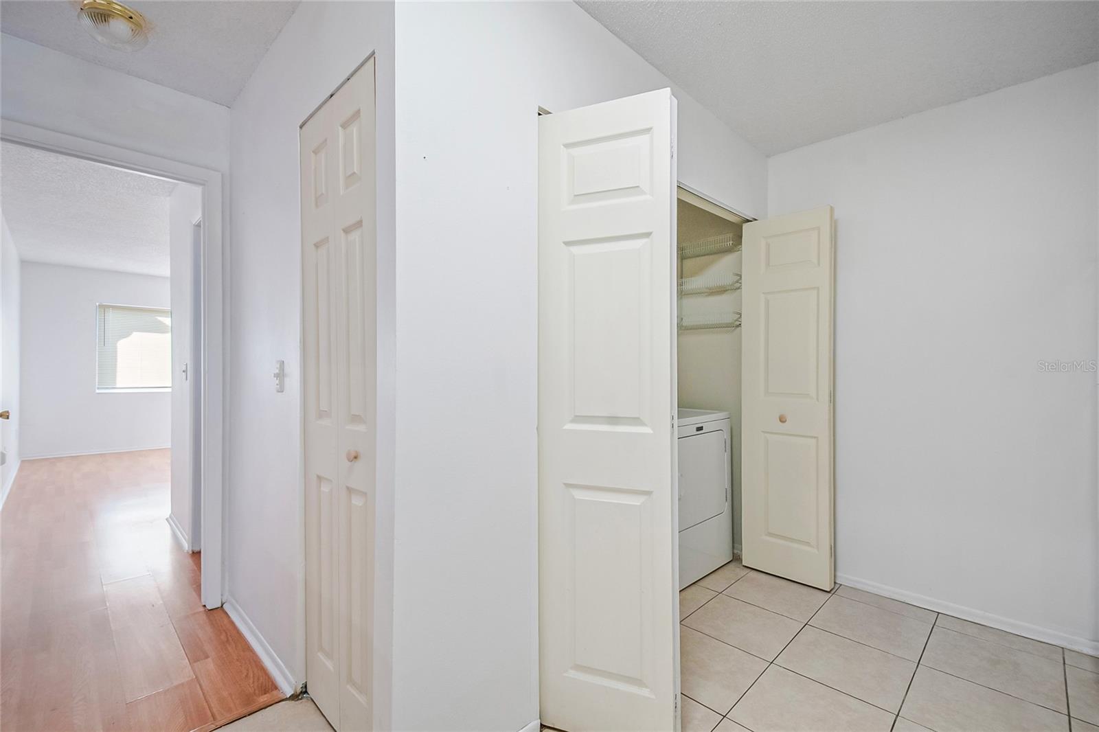 Image 28 of 52 For 646 Kenwick Circle 204