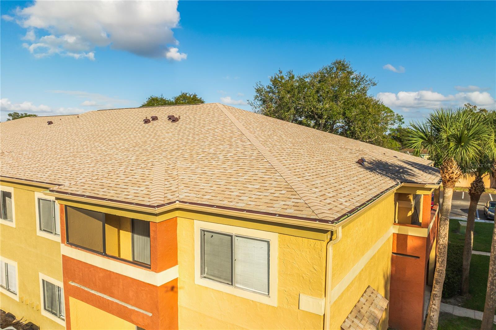 Image 44 of 52 For 646 Kenwick Circle 204