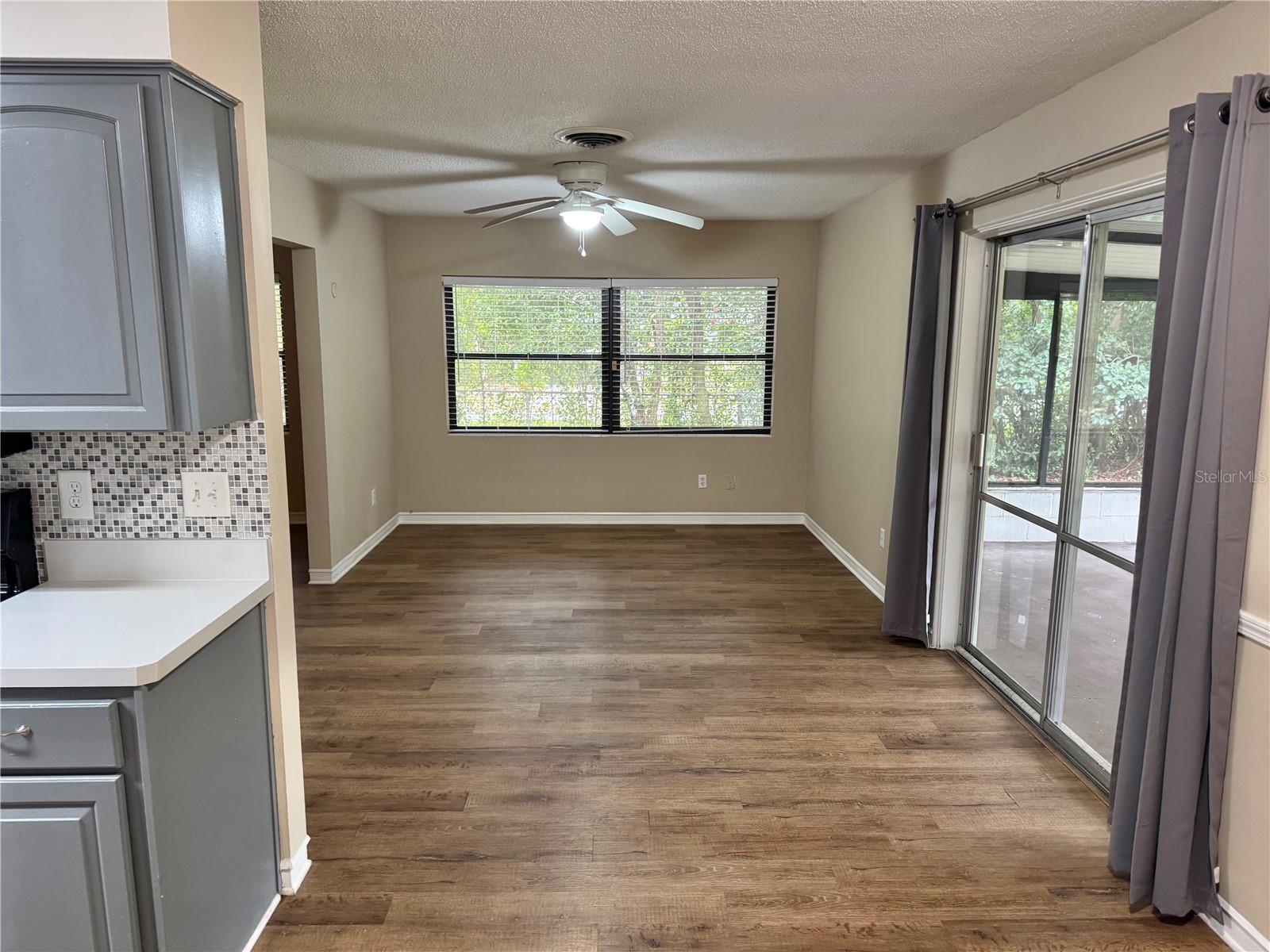 Image 4 of 8 For 3710 Eloise Street