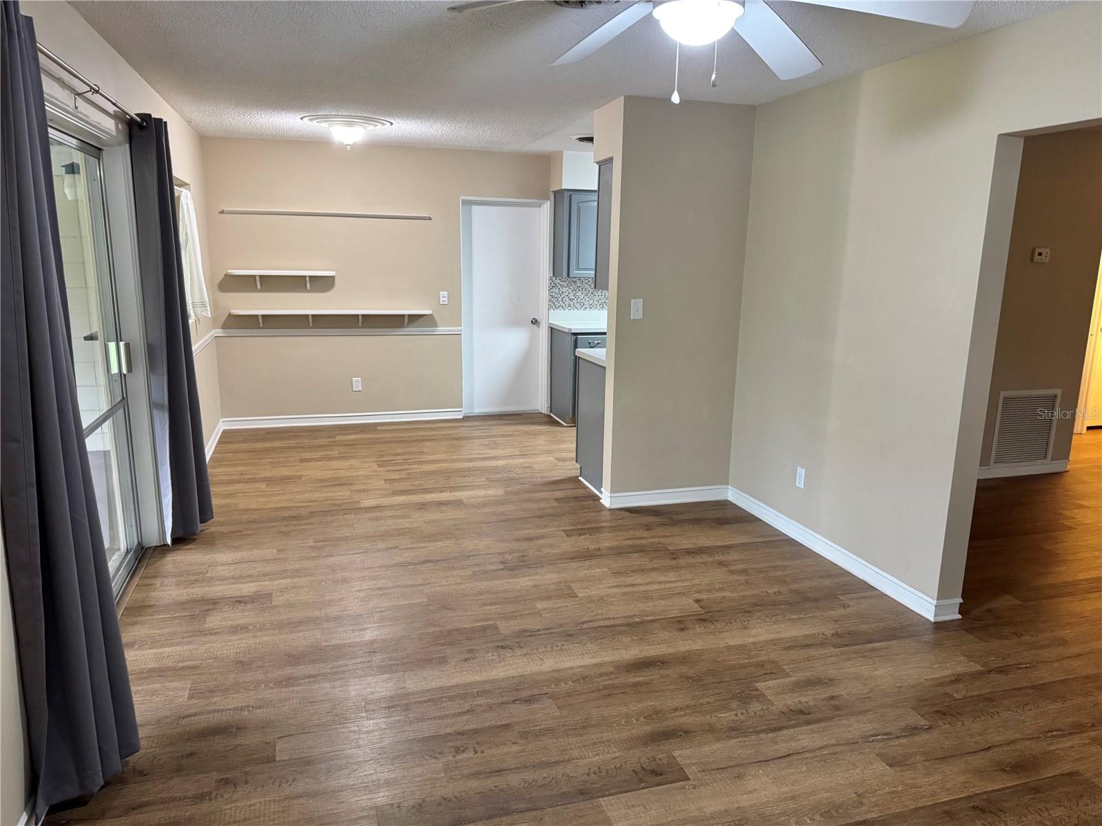 Image 5 of 8 For 3710 Eloise Street