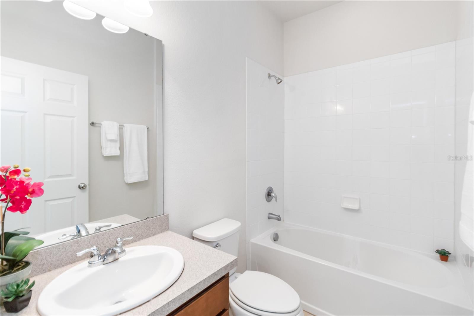 Image 14 of 32 For 3566 Southern Cross Loop