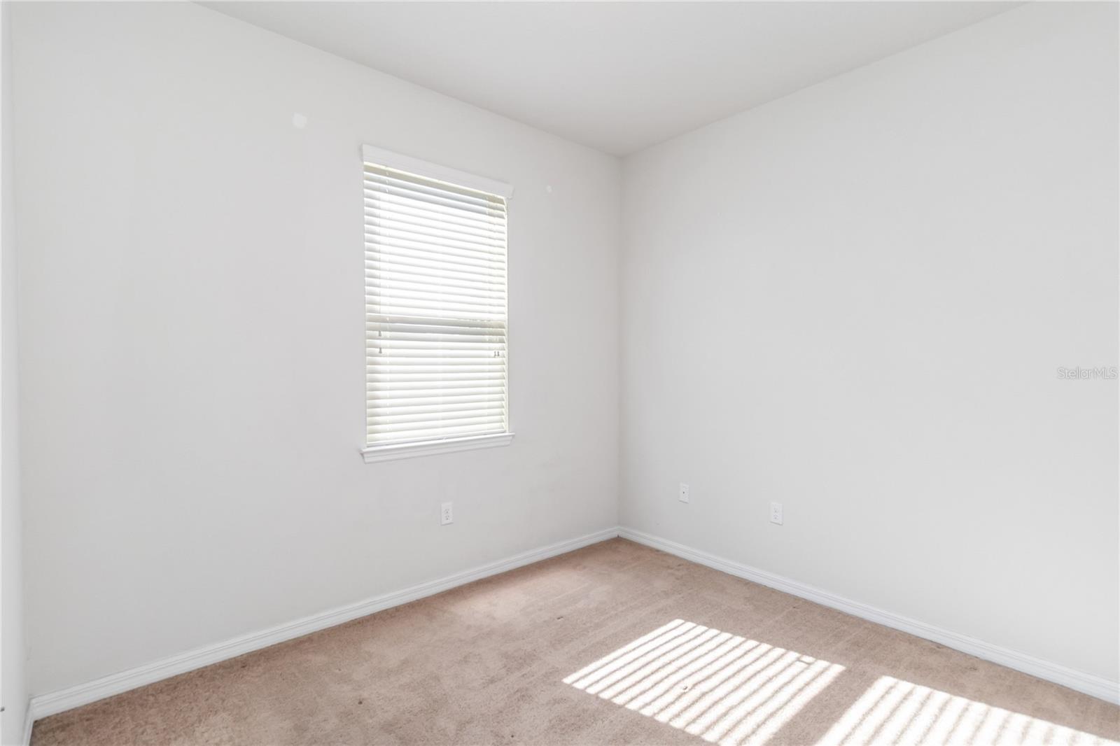 Image 15 of 32 For 3566 Southern Cross Loop