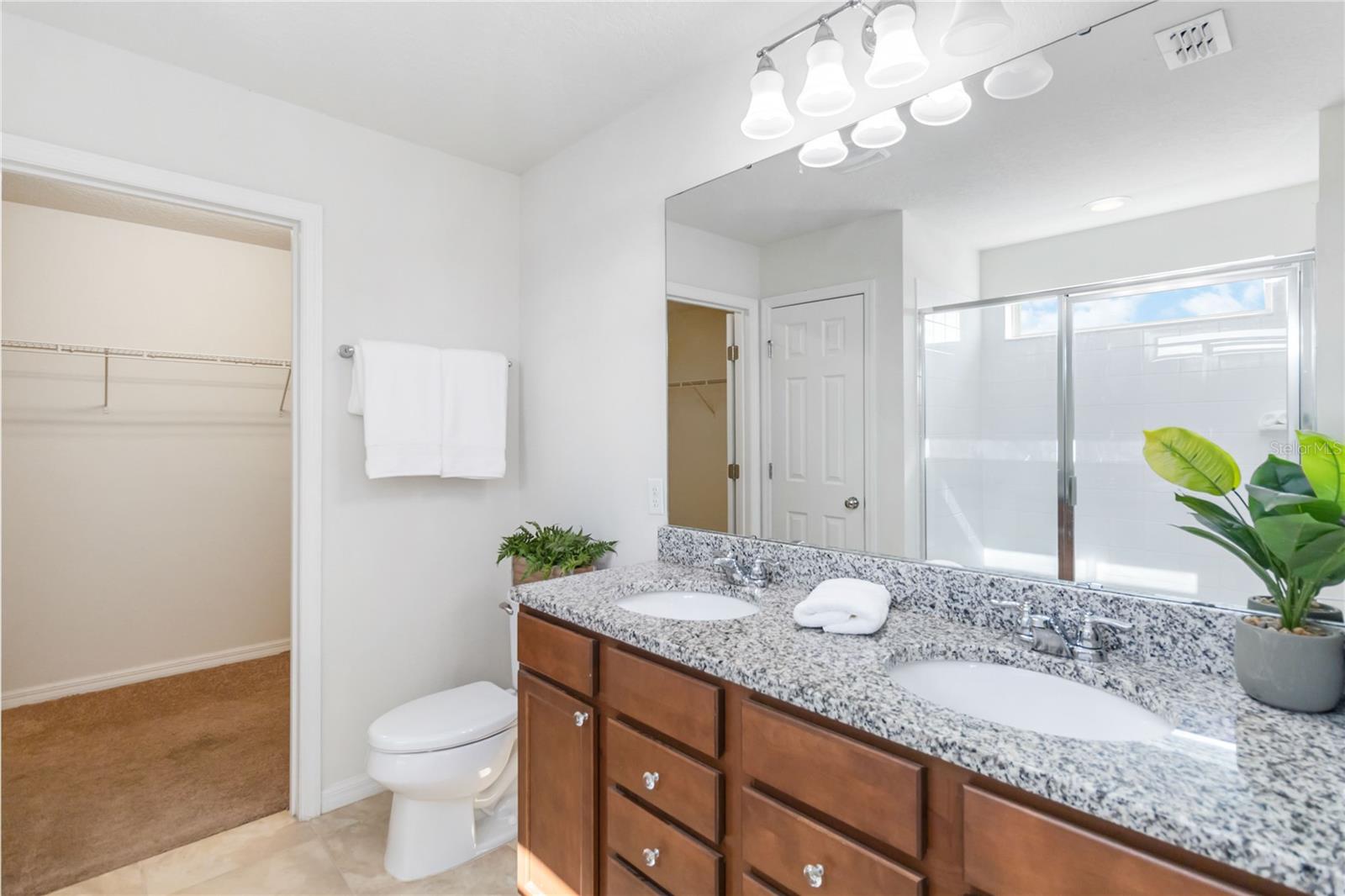 Image 22 of 32 For 3566 Southern Cross Loop