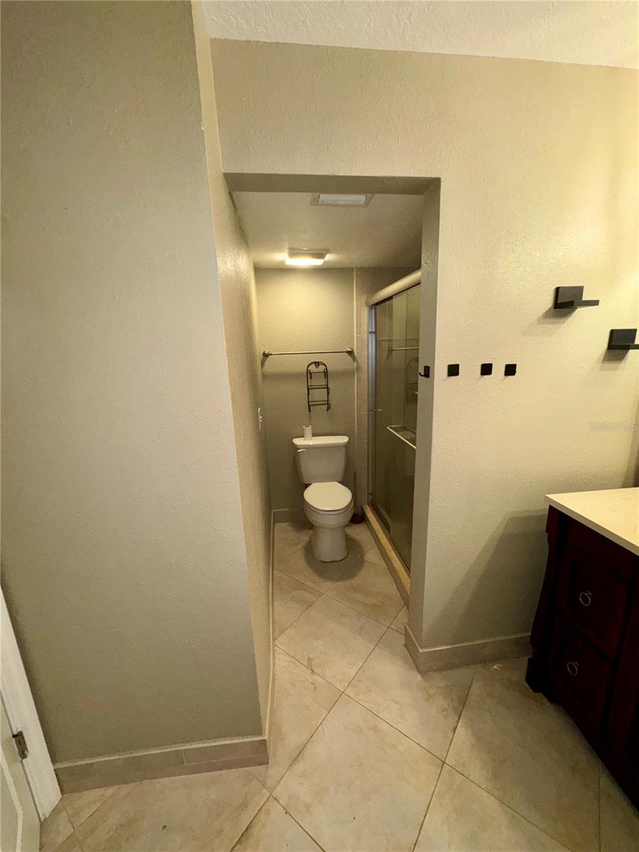 Image 11 of 21 For 200 Maitland Avenue 88