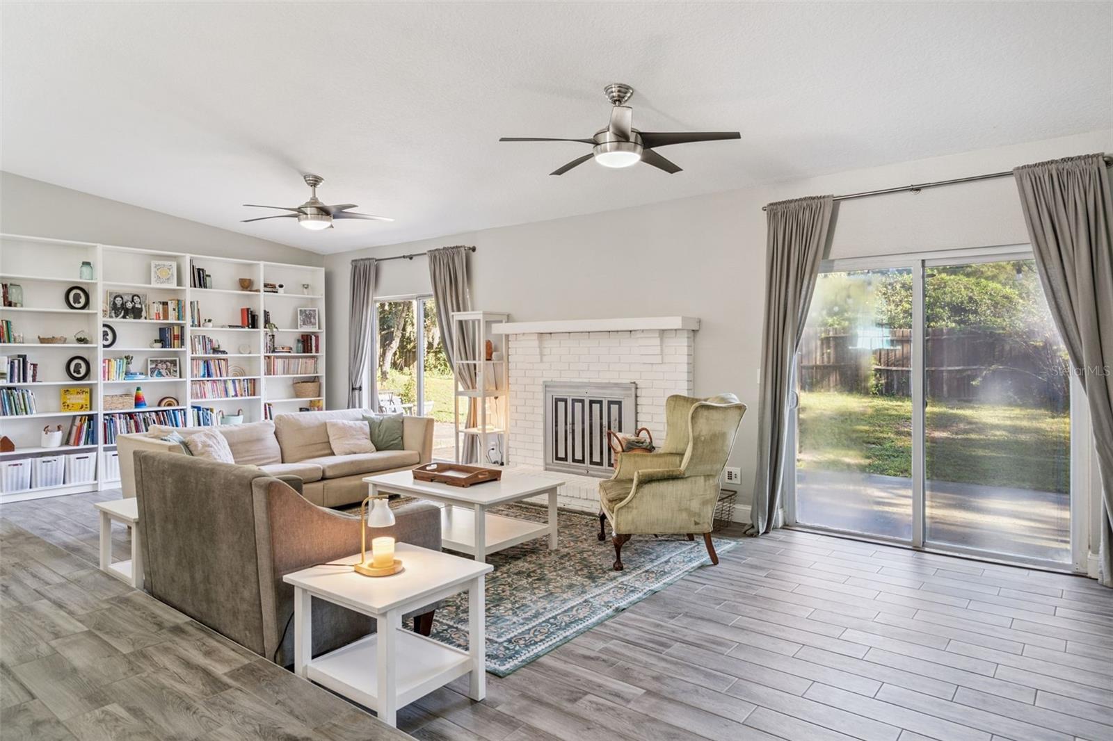 Image 6 of 34 For 857 Benchwood Drive