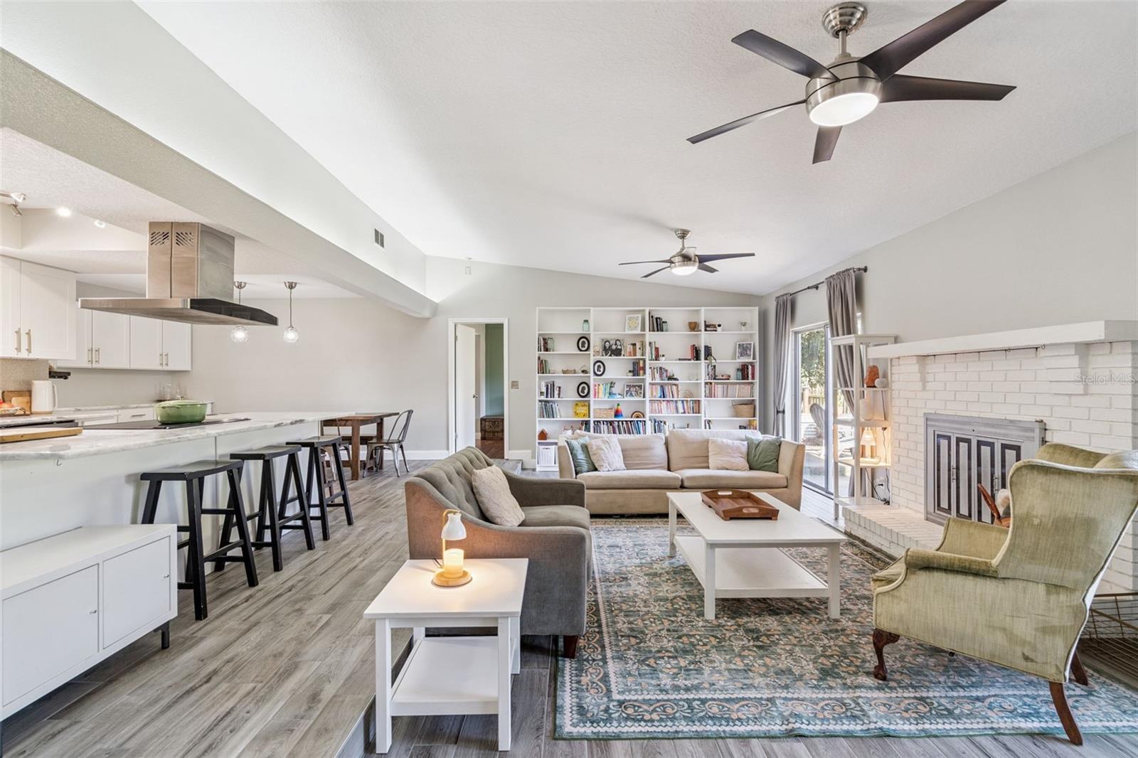 Image 7 of 34 For 857 Benchwood Drive