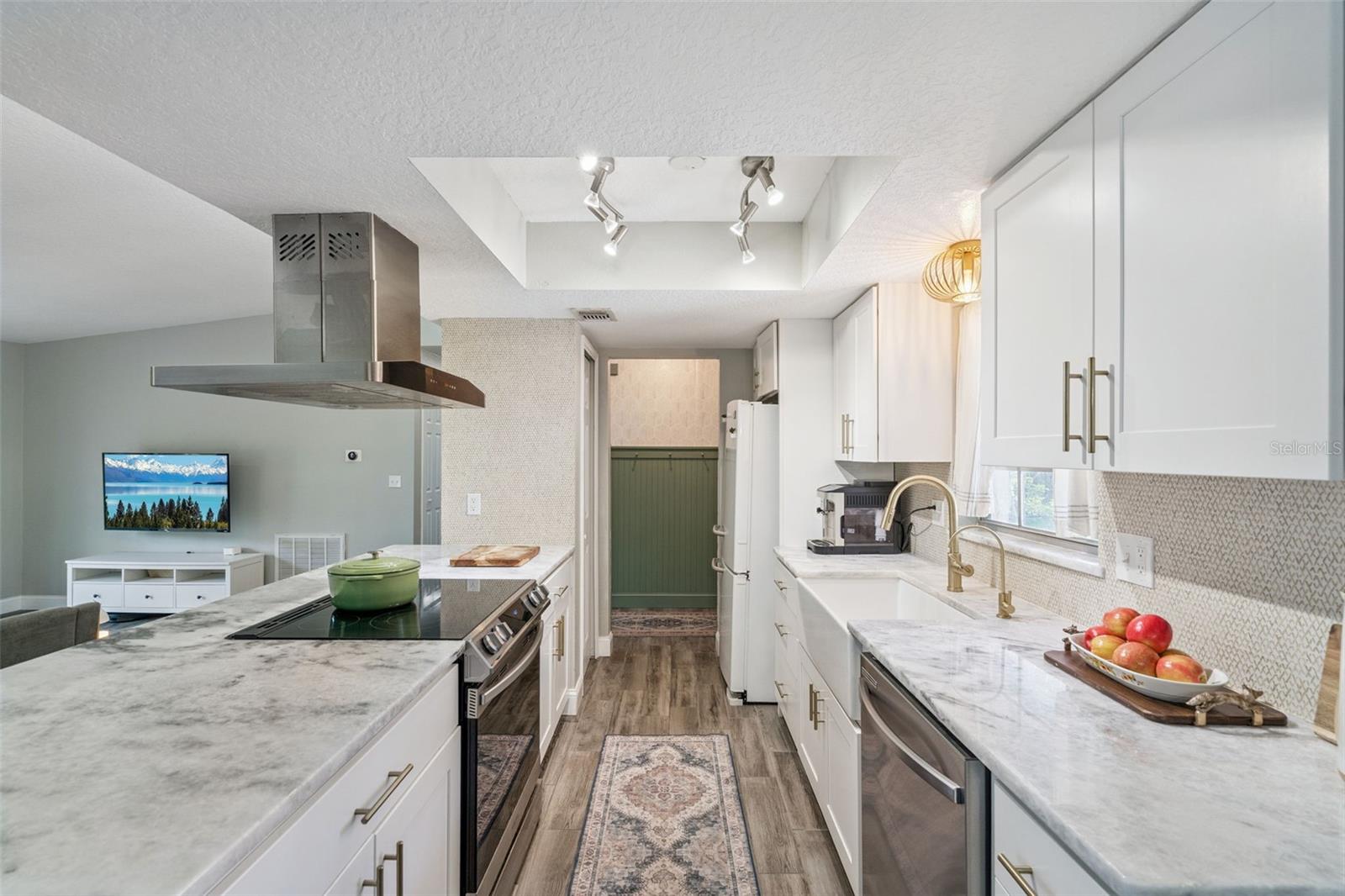 Image 8 of 34 For 857 Benchwood Drive