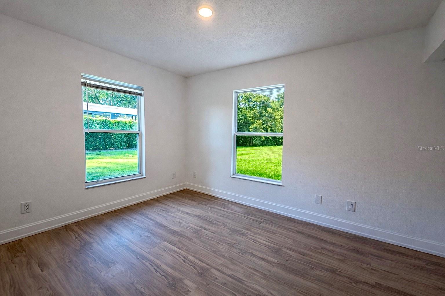 Image 18 of 29 For 10711 Lake Hill Drive