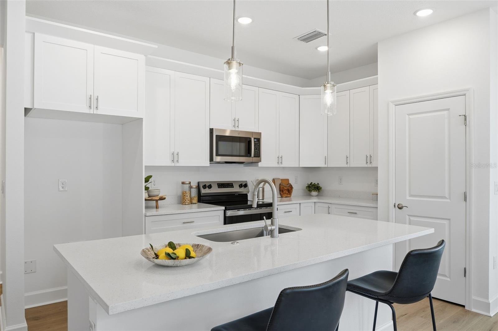 Image 17 of 33 For 1512 8th Street