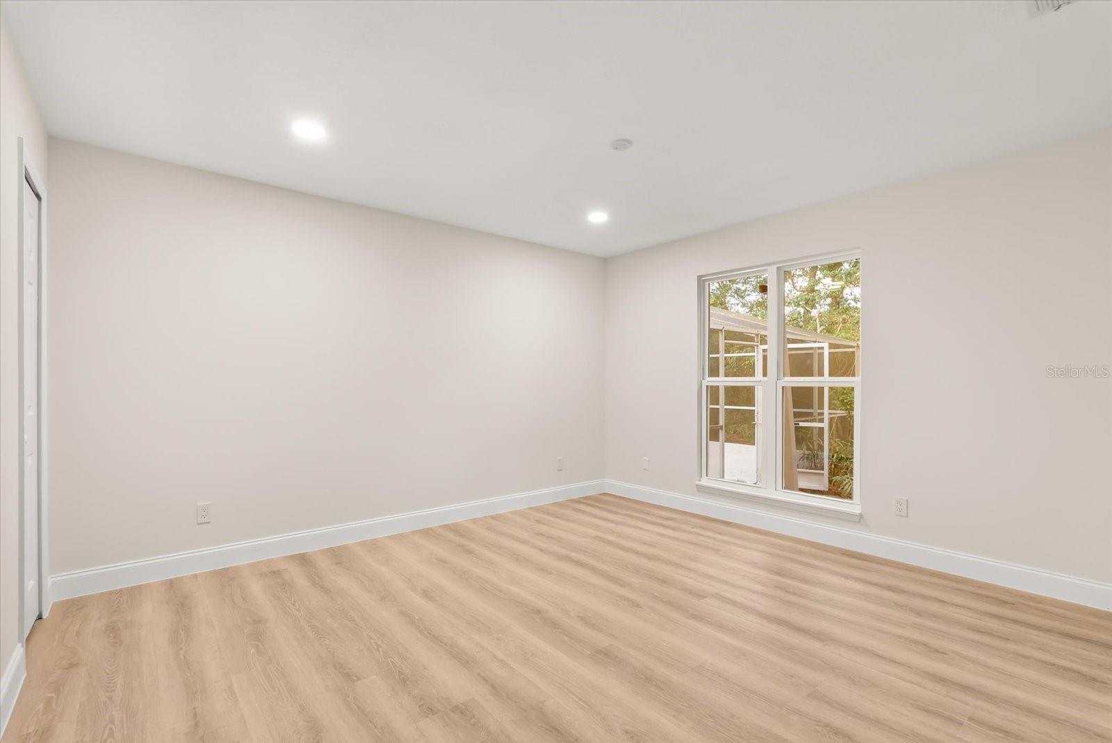 Image 15 of 27 For 216 Duncan Trail