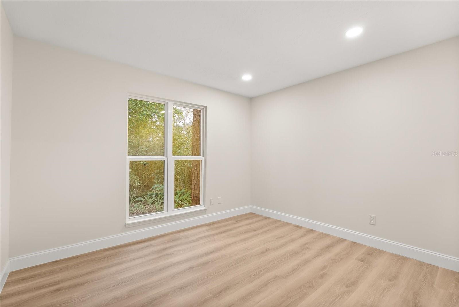 Image 17 of 27 For 216 Duncan Trail