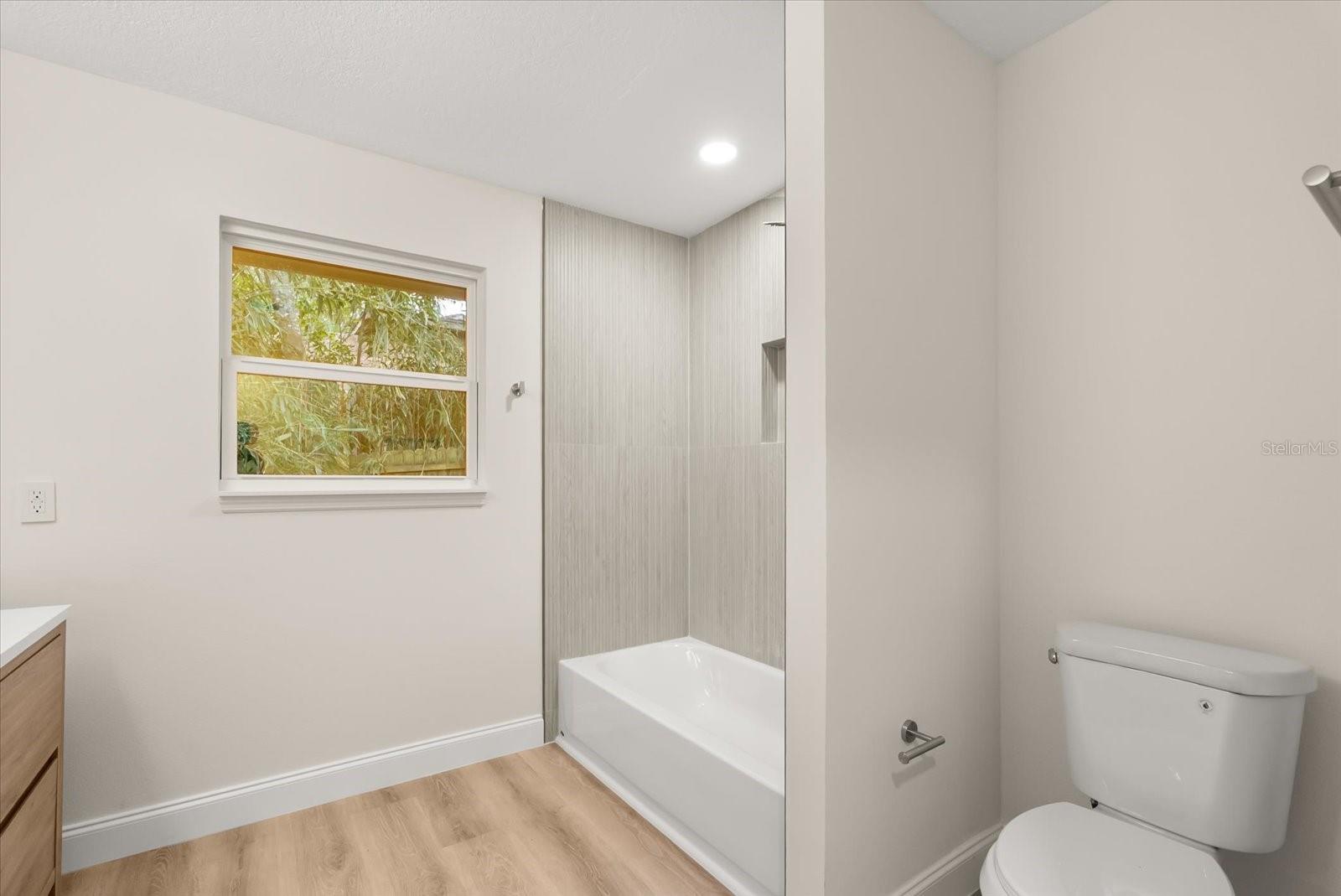 Image 19 of 27 For 216 Duncan Trail