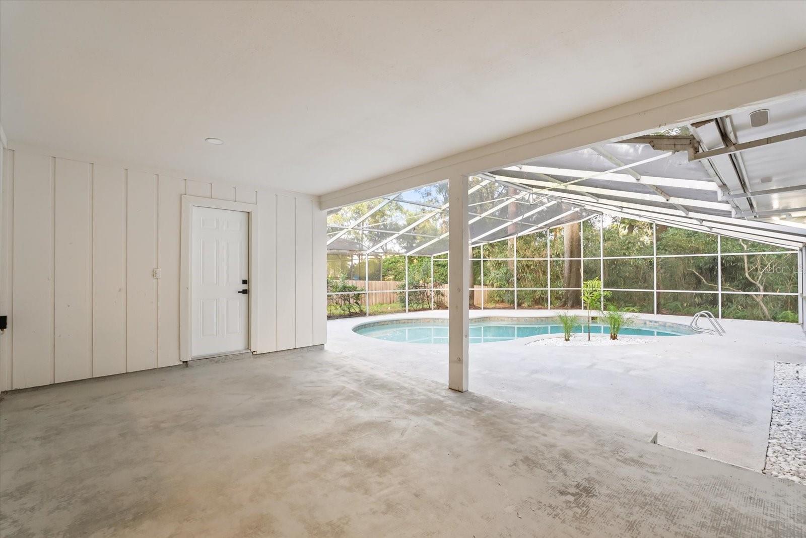 Image 20 of 27 For 216 Duncan Trail