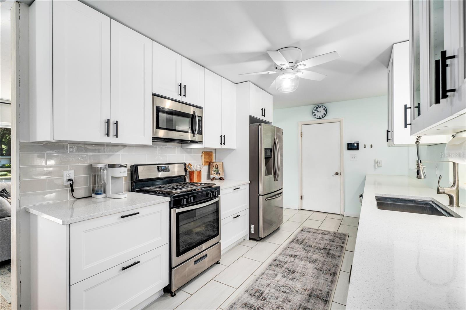 Image 10 of 40 For 1501 Overlake Avenue