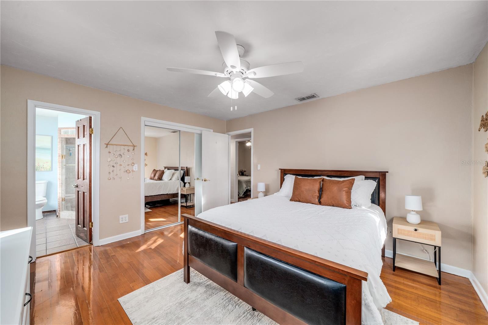 Image 18 of 40 For 1501 Overlake Avenue