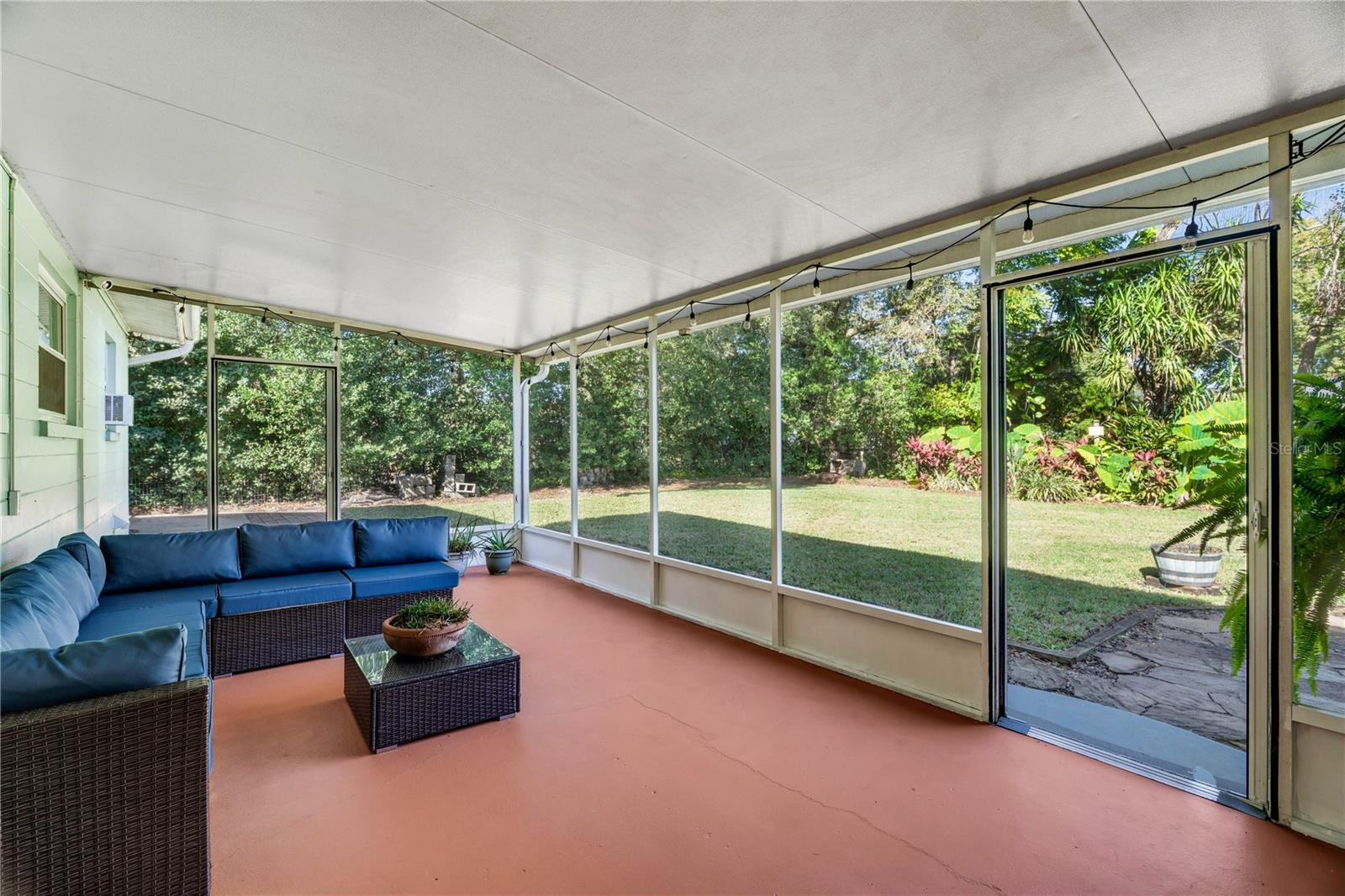 Image 29 of 40 For 1501 Overlake Avenue