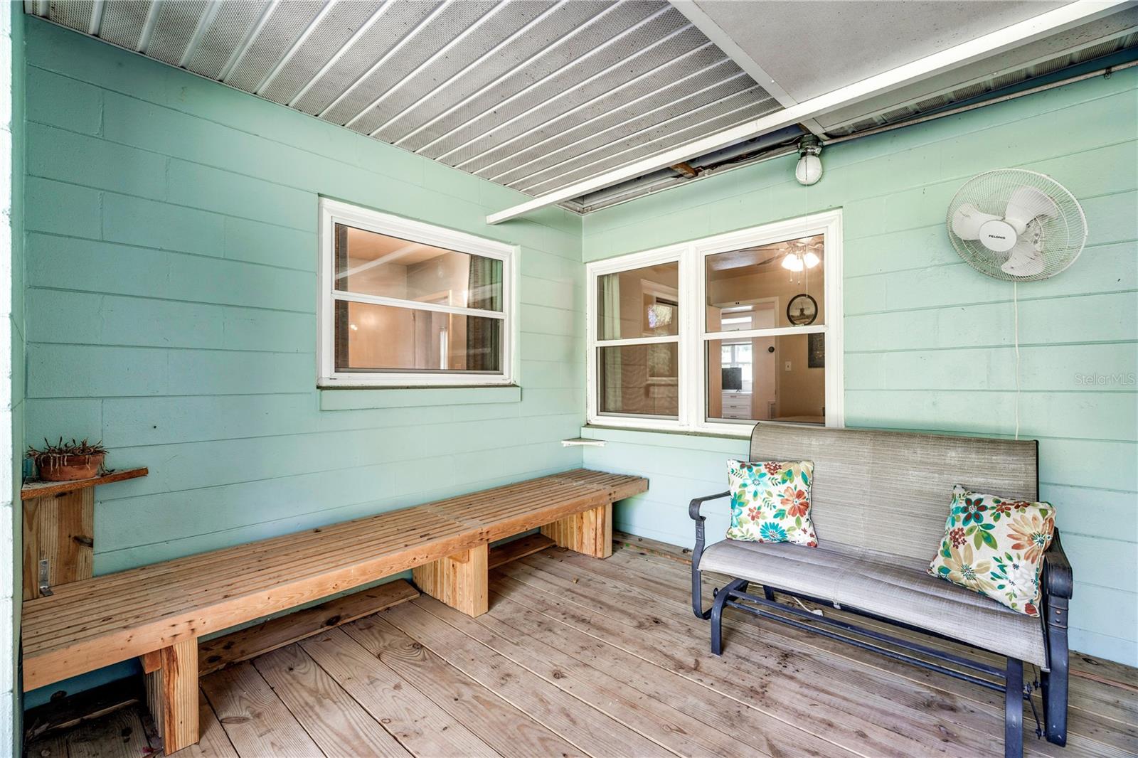 Image 31 of 40 For 1501 Overlake Avenue